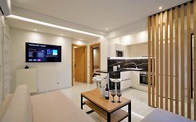 Estilo Luxury Apartment
